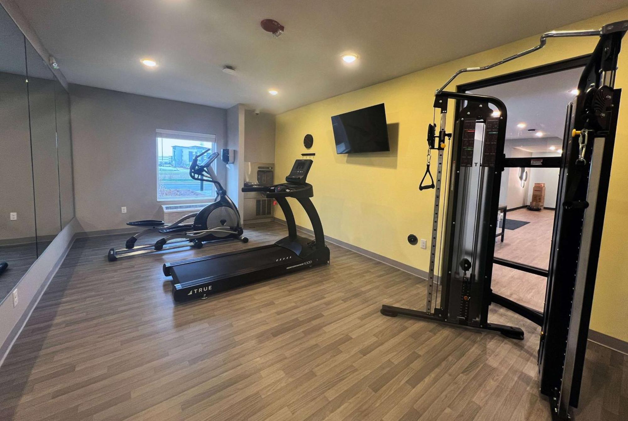 Echo Suites Extended Stay By Wyndham Indianapolis Ameriplex Exteriör bild